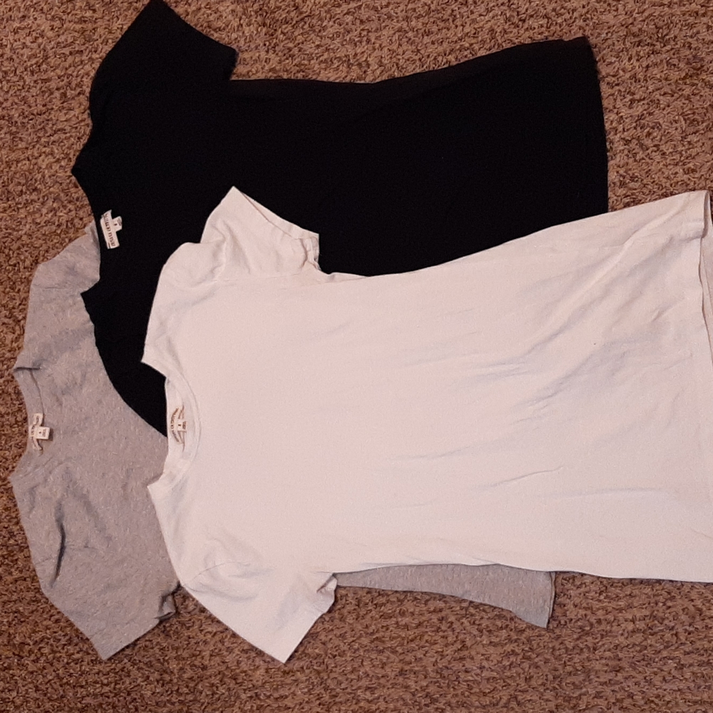 Zenana Outfitters T-Shirt Bundle